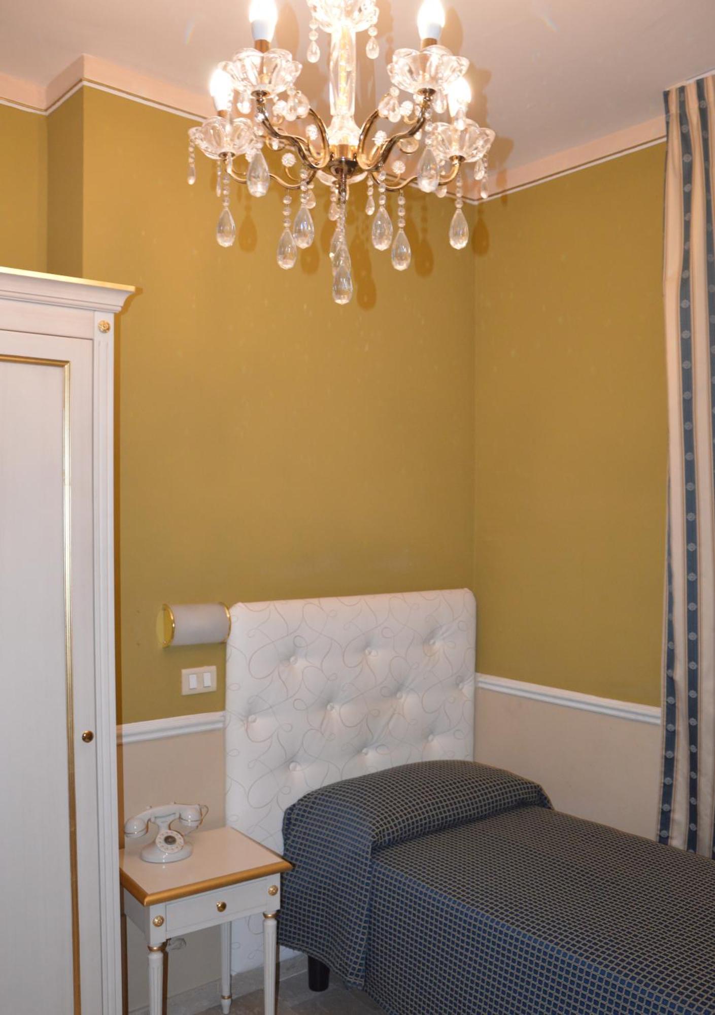Nouvel Hotel Des Bains Pesaro Værelse billede