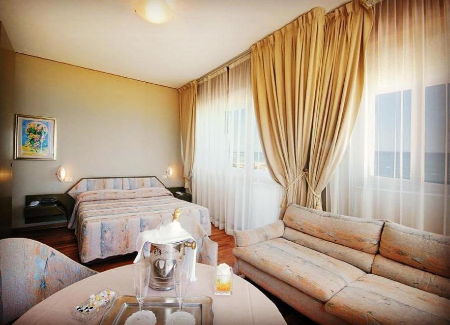 Nouvel Hotel Des Bains Pesaro Eksteriør billede