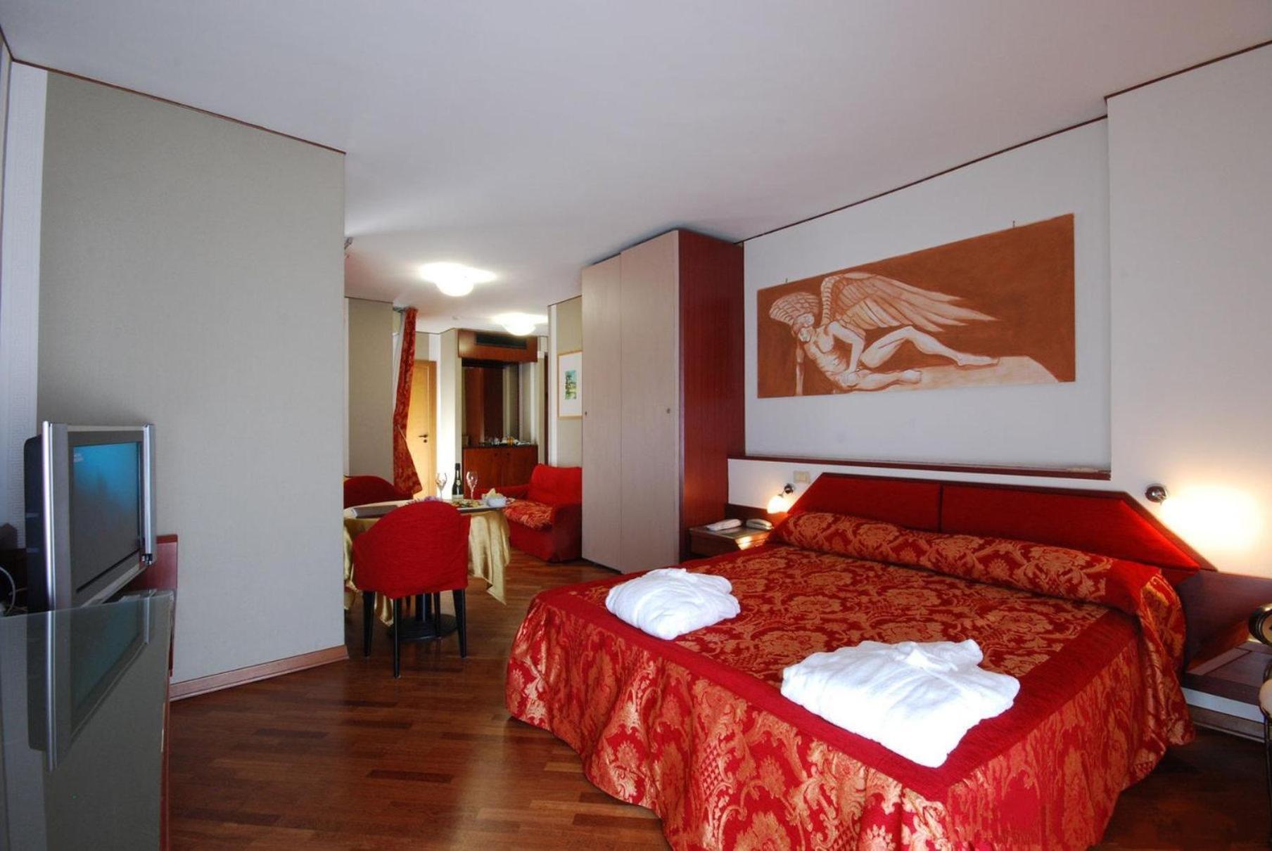 Nouvel Hotel Des Bains Pesaro Eksteriør billede